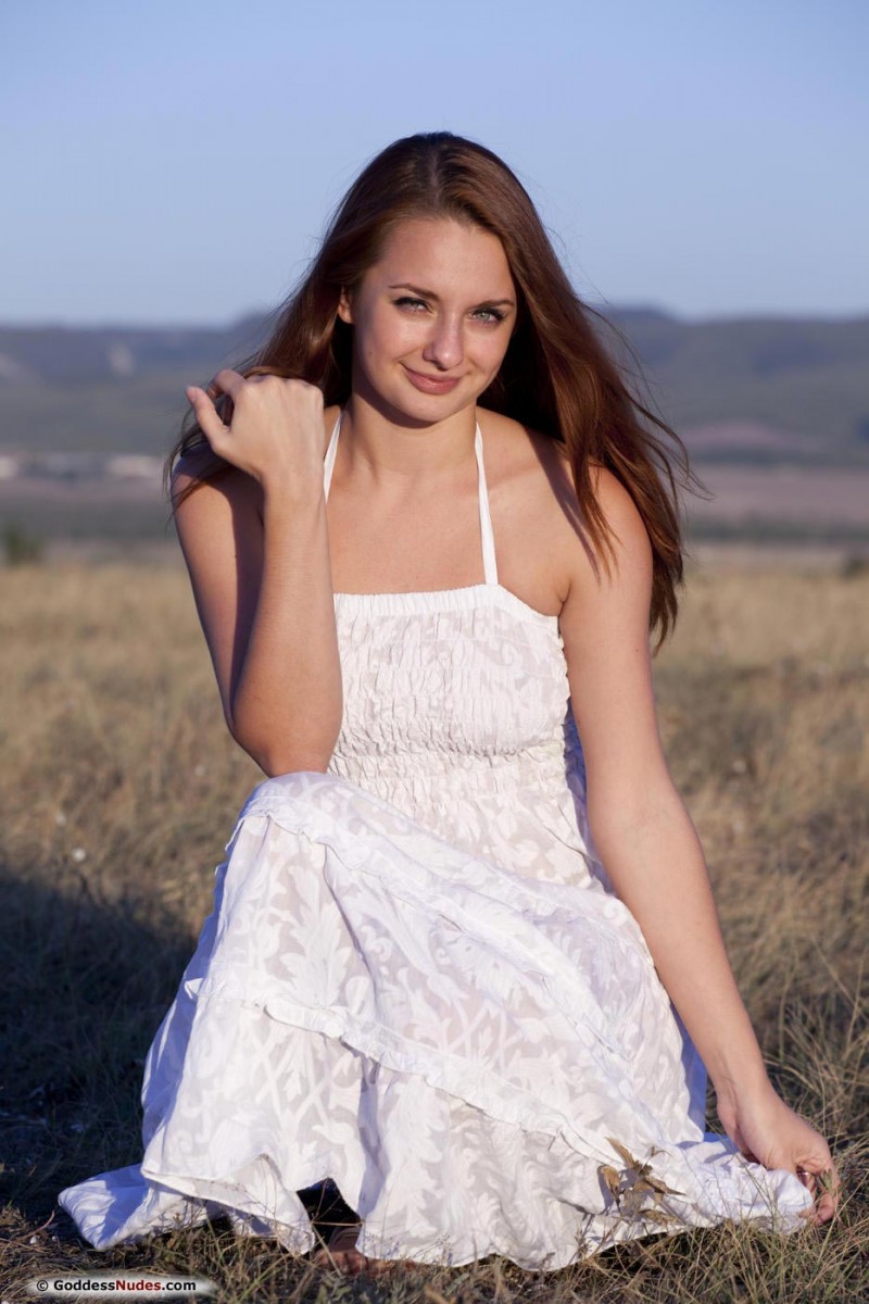 Leggy Ebony Teen Shows Off 105